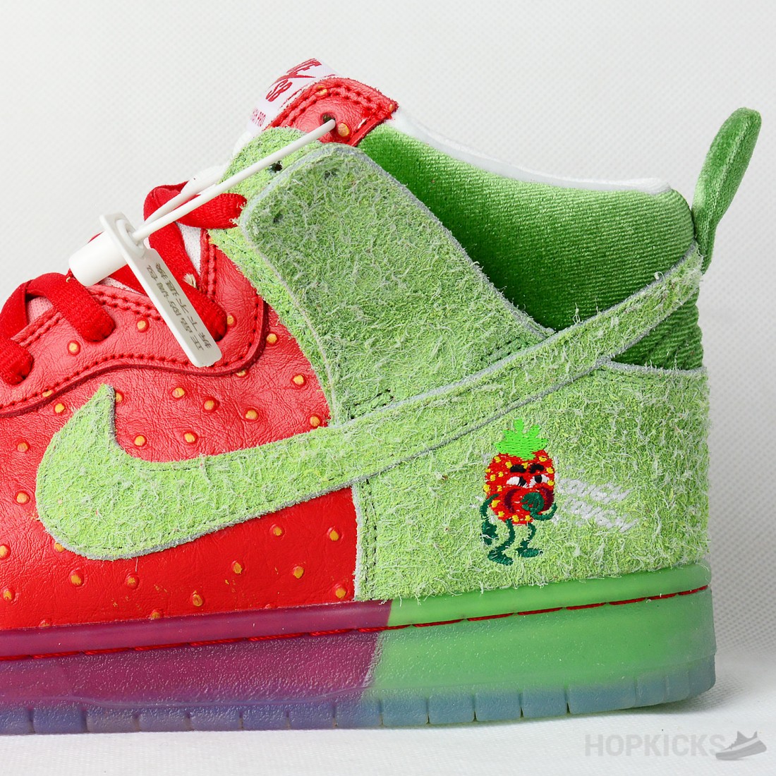 strawberry cough sb dunks